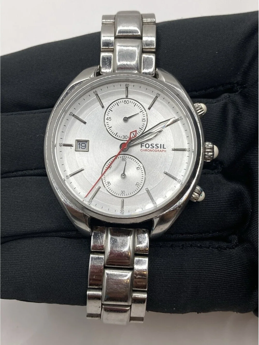Fossil stylish land